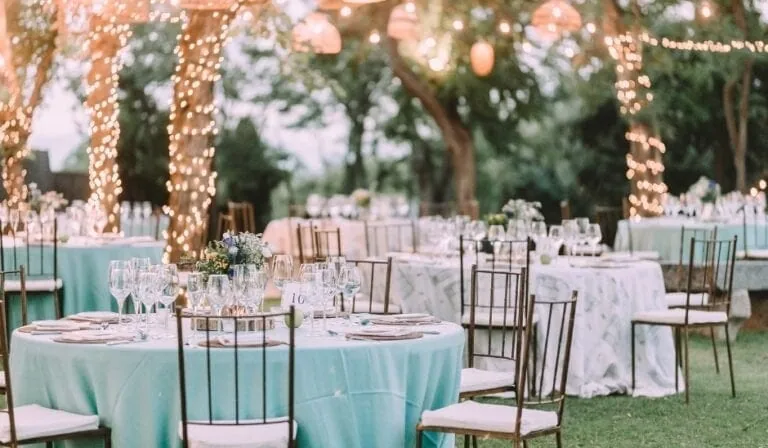 Hochzeitsfeier im Garten